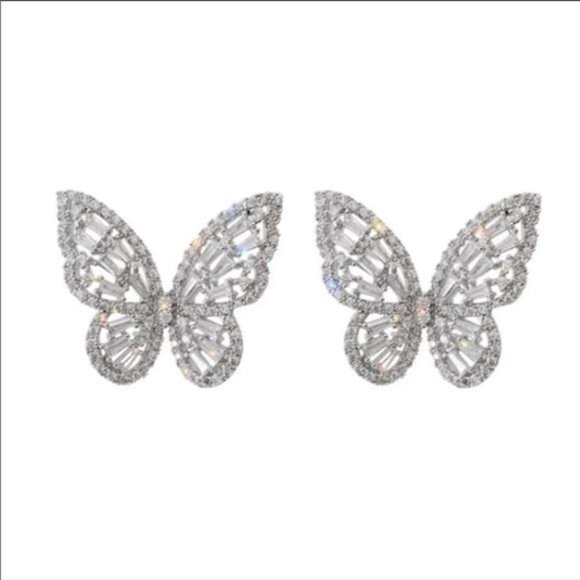NEW Silver Shiny Butterfly Stud Earrings, beautiful Earrings, cute Earrings - Picture 3 of 5